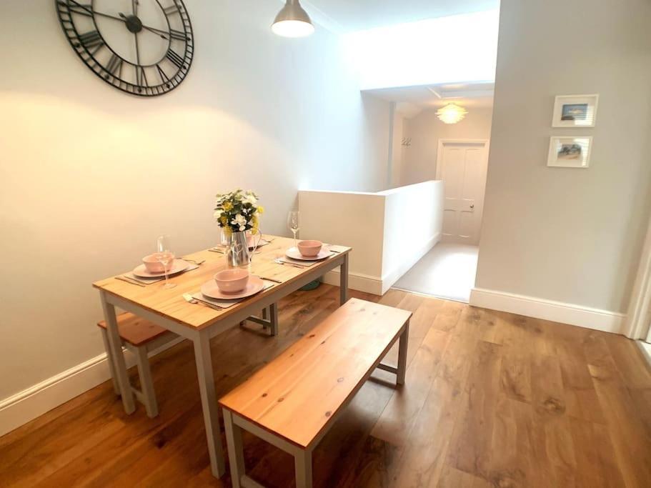 A Beautiful And Stylish 2 Bed Flat Close To Beach Bournemouth Bagian luar foto