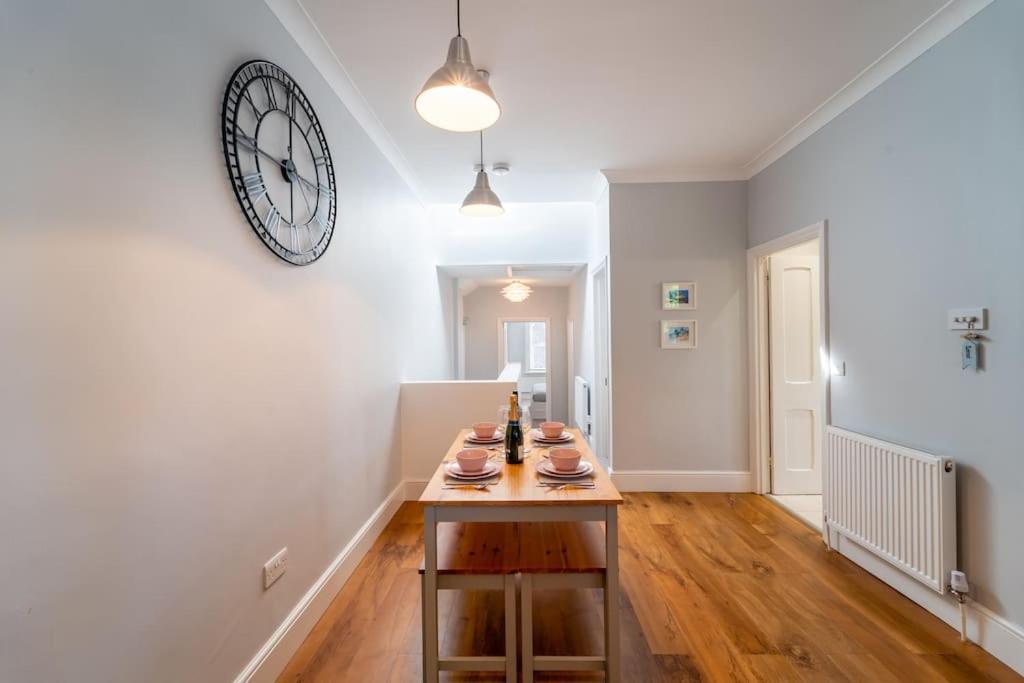 A Beautiful And Stylish 2 Bed Flat Close To Beach Bournemouth Bagian luar foto